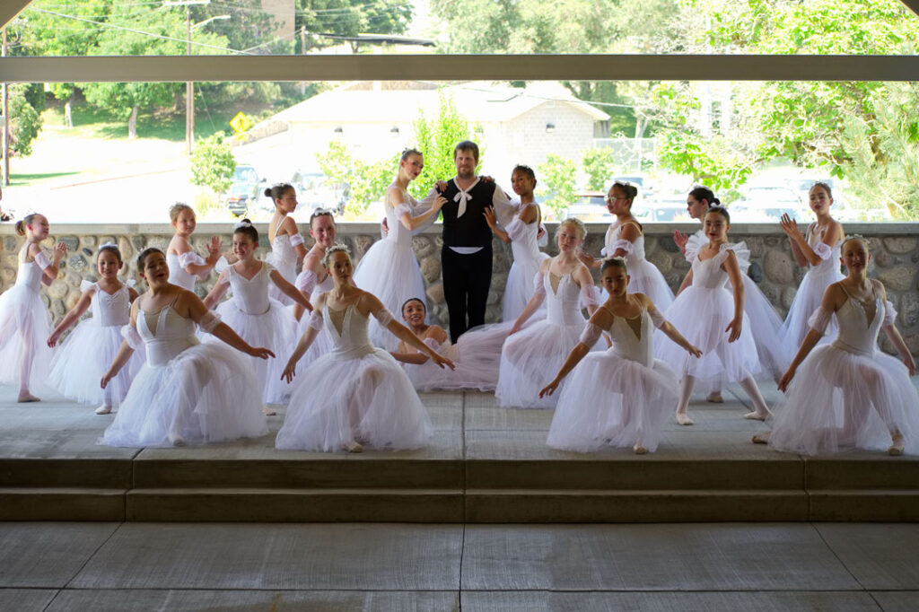 Romantic Tutus (White)